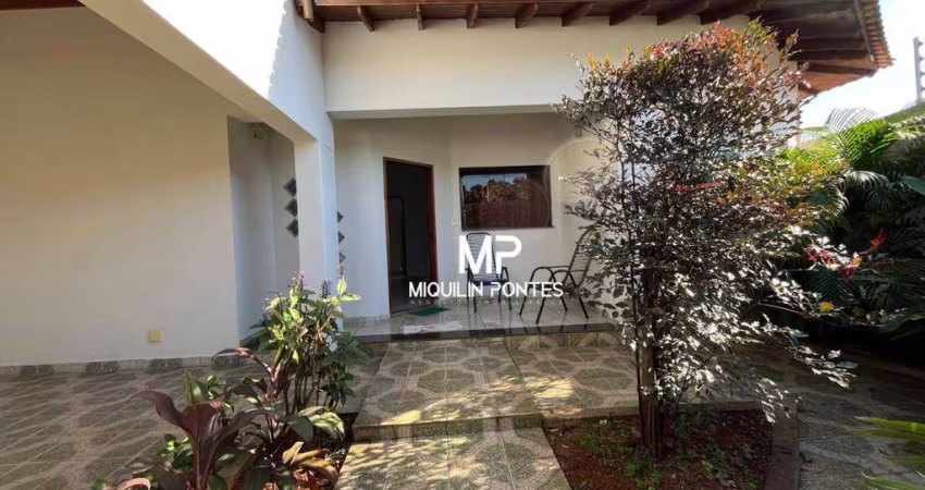 Casa com 2 dormitórios à venda, 161 m² por R$ 350.000,00 - Jardim das Rosas - Jaboticabal/SP