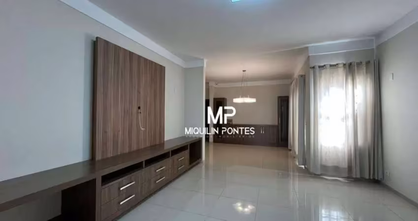 Casa com 3 dormitórios à venda, 210 m² por R$ 980.000,00 - Centro - Jaboticabal/SP