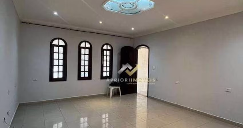 Sobrado com 3 dormitórios à venda, 198 m² por R$ 650.000,00 - Vila Guarará - Santo André/SP