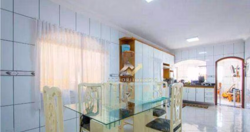 Sobrado à venda, 248 m² por R$ 964.600,00 - Vila Helena - Santo André/SP
