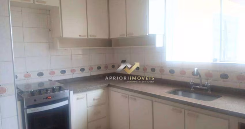 Sobrado com 3 dormitórios para alugar, 250 m² por R$ 4.480,00/mês - Campestre - Santo André/SP