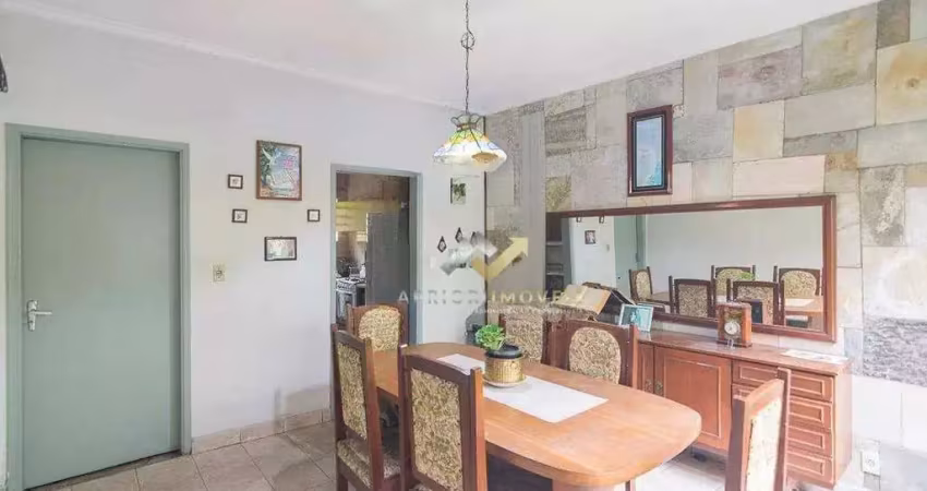 Casa com 3 dormitórios à venda, 140 m² por R$ 1.800.000,00 - Jardim - Santo André/SP