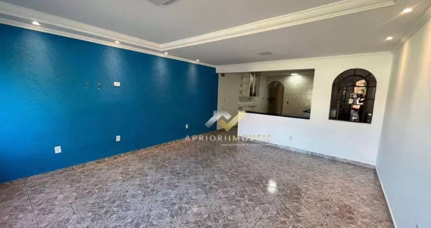 Casa com 3 dormitórios para alugar, 118 m² por R$ 3.165,00/mês - Jardim do Estádio - Santo André/SP