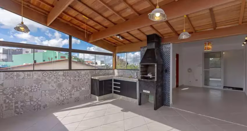 Cobertura sem condomínio semi-mobiliada com 112m² de área útil