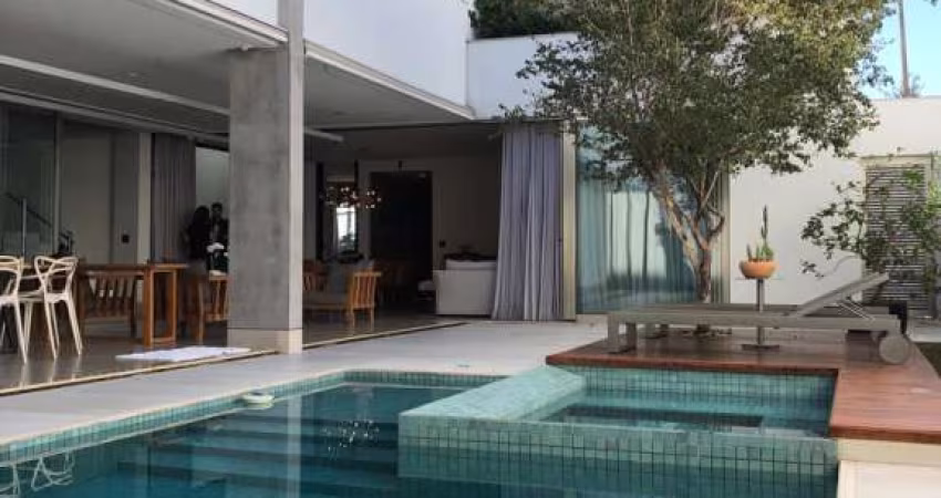Casa - Em condomínio, para Venda em Uberlândia/MG