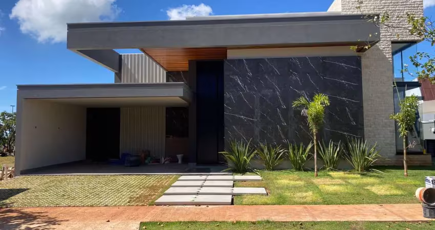 Casa - Em condomínio, para Venda em Uberlândia/MG