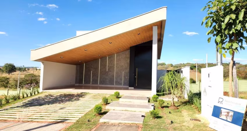Casa - Em condomínio, para Venda em Uberlândia/MG