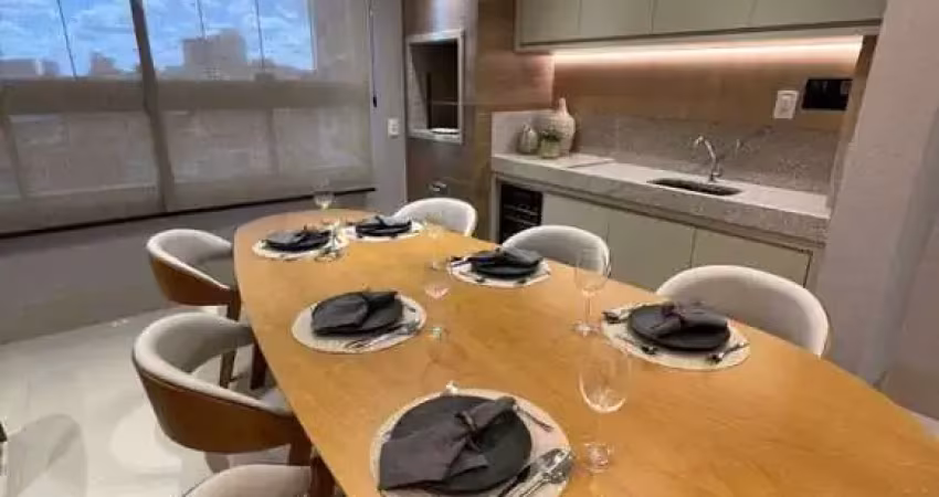 Apartamento - Padrão, para Venda em Uberlândia/MG