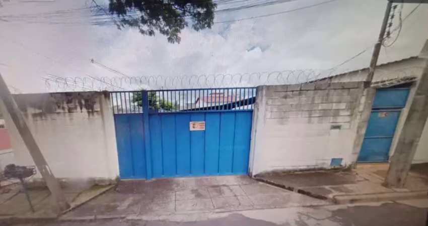Casa com 3 quartos à venda no Santa Mônica, Uberlândia 