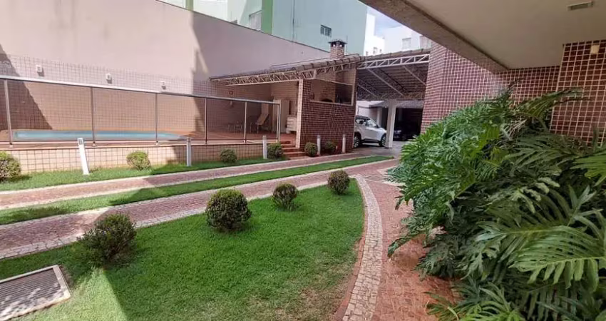 Apartamento - Padrão, para Venda em Uberlândia/MG