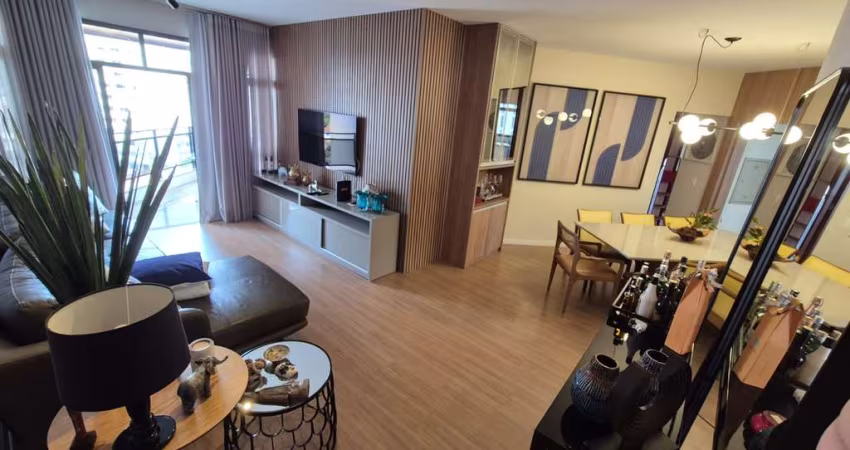 Apartamento - Padrão, para Venda em Uberlândia/MG