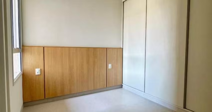 Apartamento - Padrão, para Venda em Uberlândia/MG