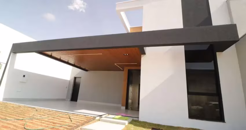 Casa com 3 quartos à venda no Grand Ville, Uberlândia 