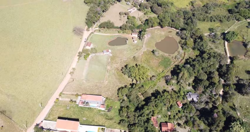 Chácara com 2 dormitórios à venda, 19175 m² por R$ 1.700.000,00 - Cantagalo - Pouso Alegre/MG
