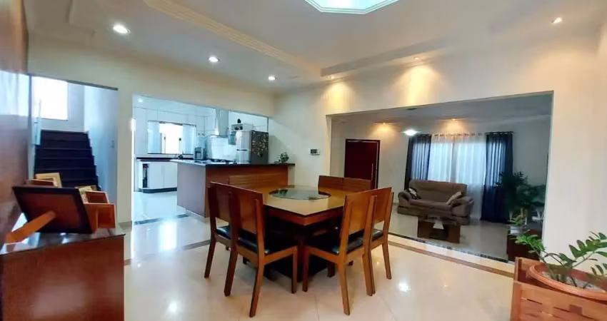 Casa com 4 dormitórios à venda, 225 m² por r$ 1.500.000,00 - santa rita i - pouso alegre/mg