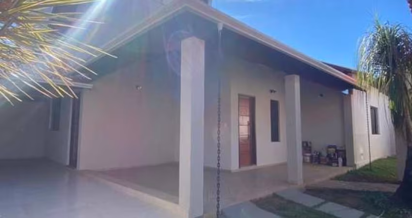 Casa com 3 dormitórios à venda, 128 m² por R$ 550.000 - Jardim São Francisco - Pouso Alegre/MG
