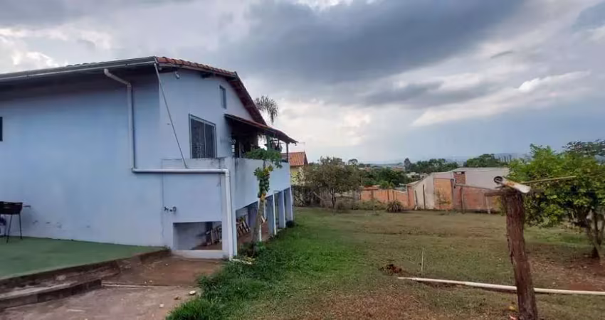 Chácara com 2 dormitórios à venda, 1311 m² por R$ 520.000,00 - Curralinho - Pouso Alegre/MG
