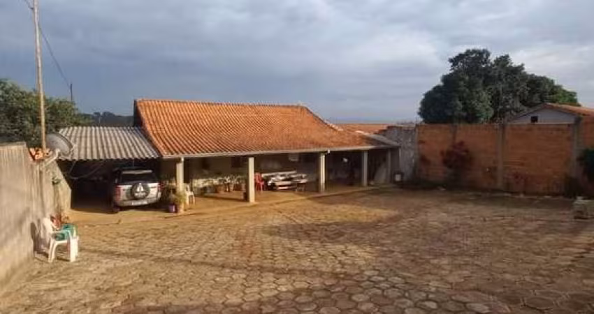 Chácara com 3 dormitórios à venda, 1500 m² por R$ 500.000,00 - Parque Real - Pouso Alegre/MG