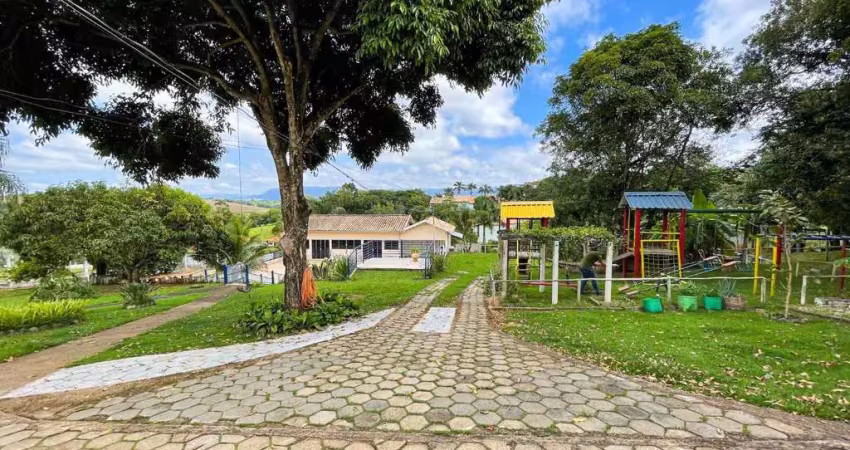 Chácara com 4 dormitórios à venda, 6540 m² por R$ 2.500.000,00 - Canta Galo - Pouso Alegre/MG