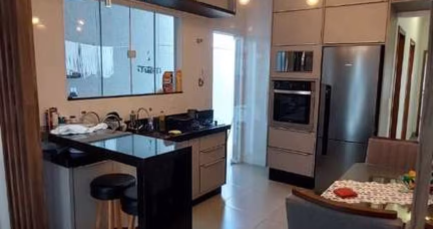 Casa com 2 dormitórios à venda, 94 m² por R$ 490.000,00 - Bela Itália - Pouso Alegre/MG