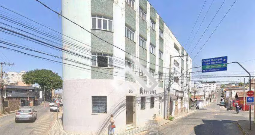 Apartamento com 3 dormitórios para alugar, 153 m² por r$ 2.050/mês - centro - pouso alegre/mg