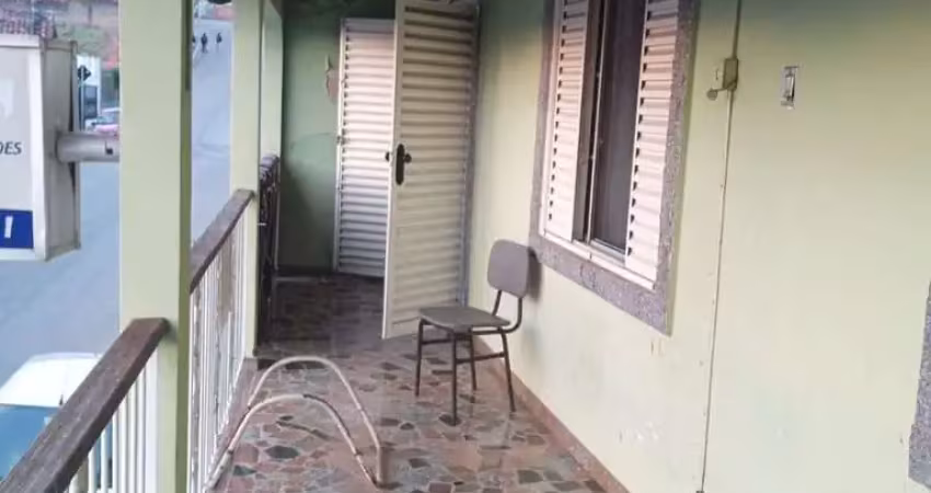 Casa com 4 dormitórios à venda, 245 m² por r$ 850.000,00 - centro - pouso alegre/mg