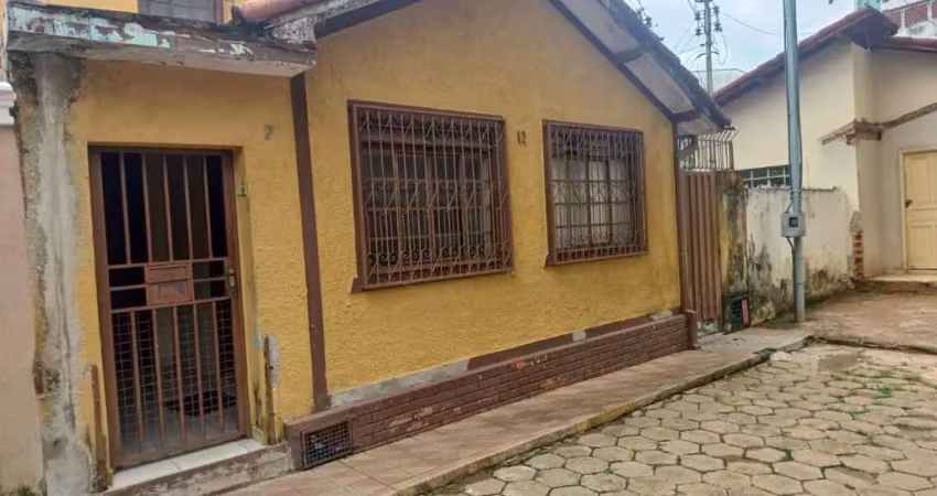 Casa com 3 dormitórios à venda por r$ 350.000,00 - centro - pouso alegre/mg