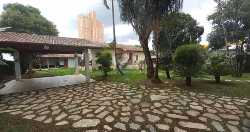 Excelente casa residencial com 675m²de terreno e 177m² de construção para venda