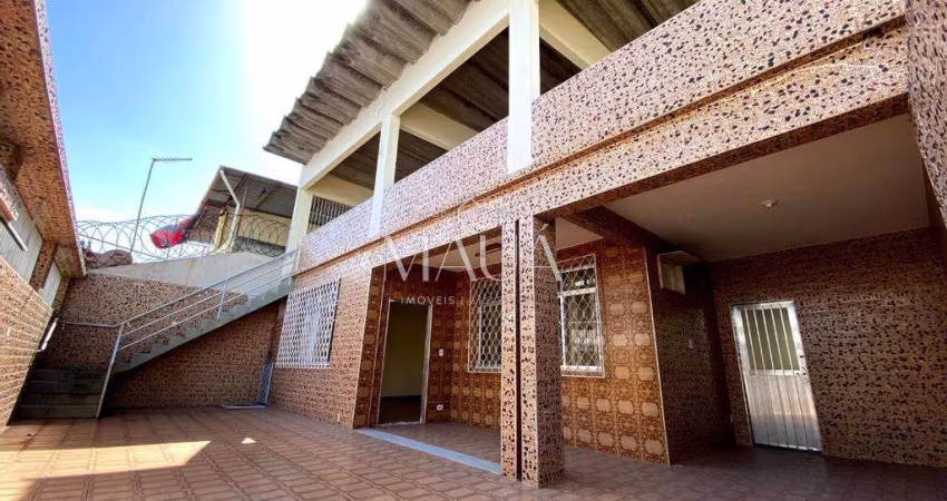 Casa à venda em Duque de Caxias, Centro, com 3 quartos, com 120 m²