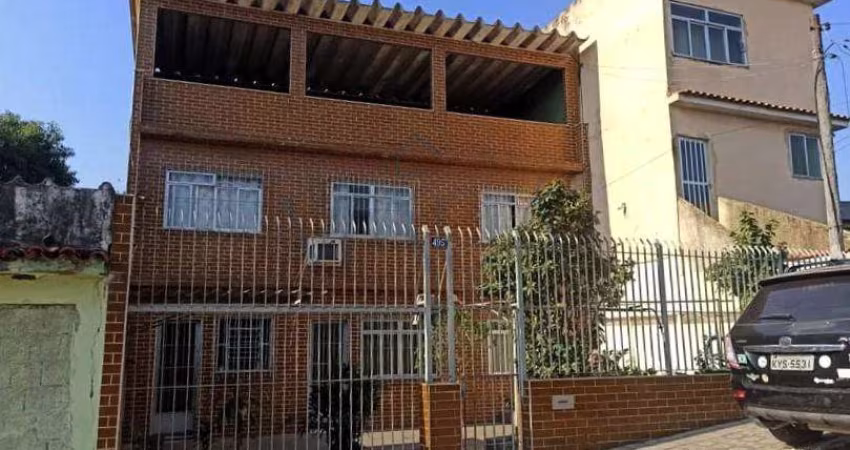 Casa à venda em Duque de Caxias, Parque Paulicéia, com 3 quartos, com 125 m²