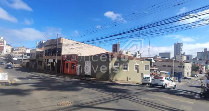 Imóvel Comercial e/ou Residencial de Esquina - Centro