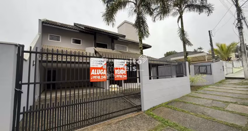 Casa com 4 quartos para alugar no Floresta, Joinville 