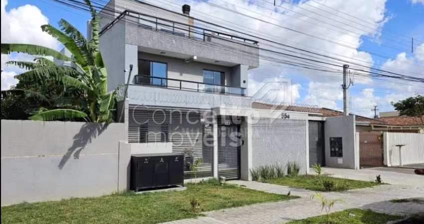 Sobrado em Condomínio no Bairro Cajuru