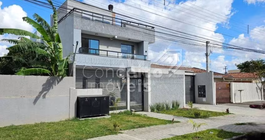 Sobrado em Condomínio fechado no bairro Cajuru