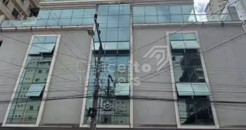 Apartamento com 4 quartos à venda na Rua 236, 530, Meia Praia, Itapema