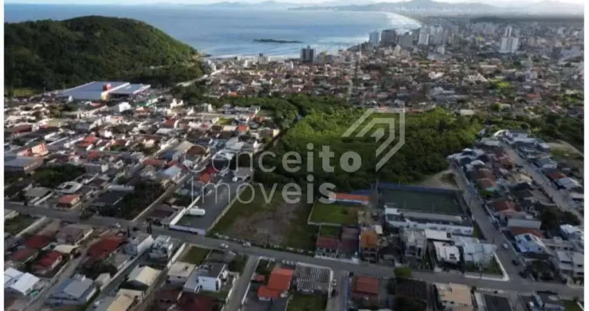 Terreno à venda na Rua Júlia Da Costa Flores, 256, Gravatá, Penha