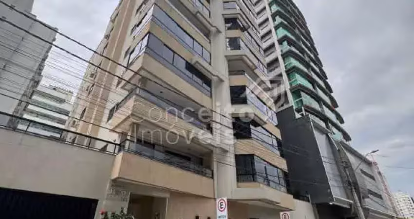 Apartamento com 3 quartos à venda na Rua 210, 161, Meia Praia, Itapema