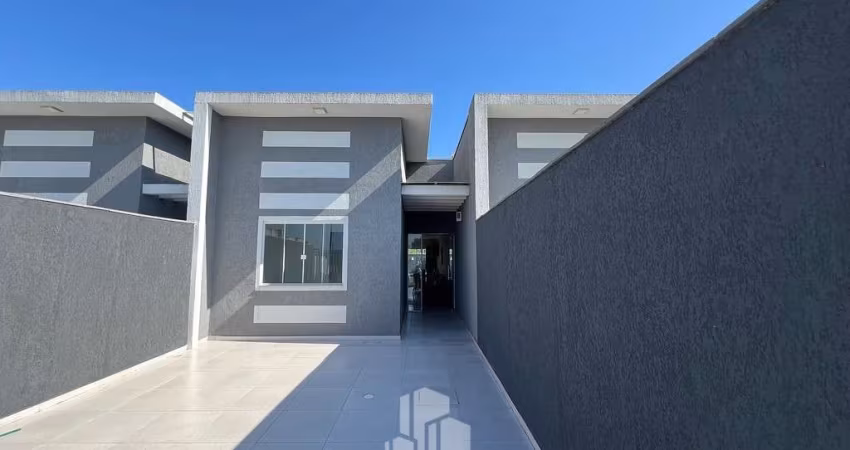 Casa com piscina no balneário Canoas