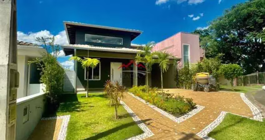 Casa à Venda no Condomínio Village Santa Clara em Valinhos - SP