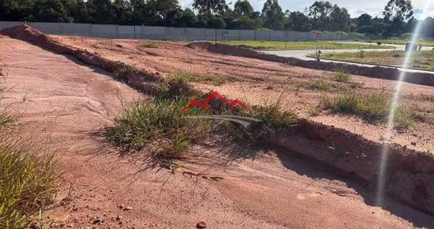 LOTE DE ESQUINA DE 543 M² A VENDA NO PORTAL DOS LAGOS - CORRUPIRA - JUNDIAÍ