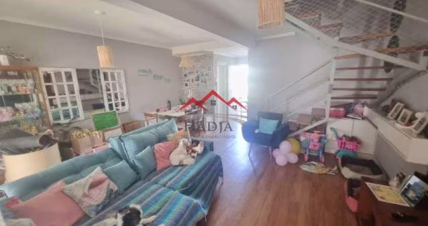 Casa em Condomínio para Venda e Locação - 3 Dormitórios com Área Gourmet
