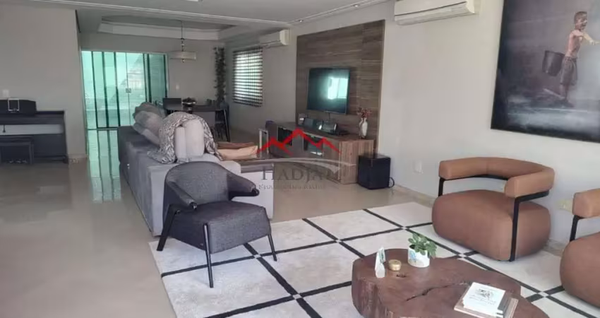Casa em condomínio fechado com 4 quartos à venda na Rua dos Pinheiros, 405, Residencial Village das Flores, Jundiaí