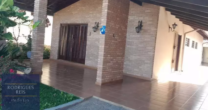 Casa à venda no Indaiá, Caraguatatuba 