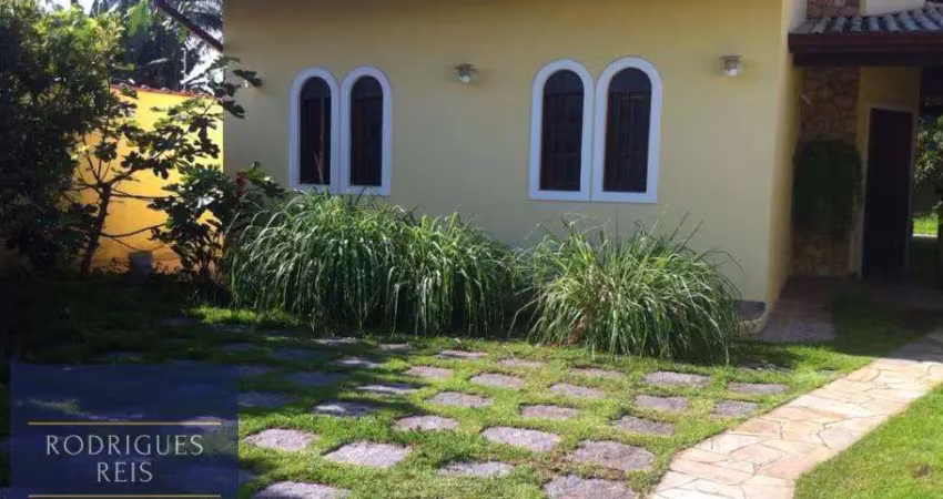 Casa à venda no Jardim Britânia, Caraguatatuba 