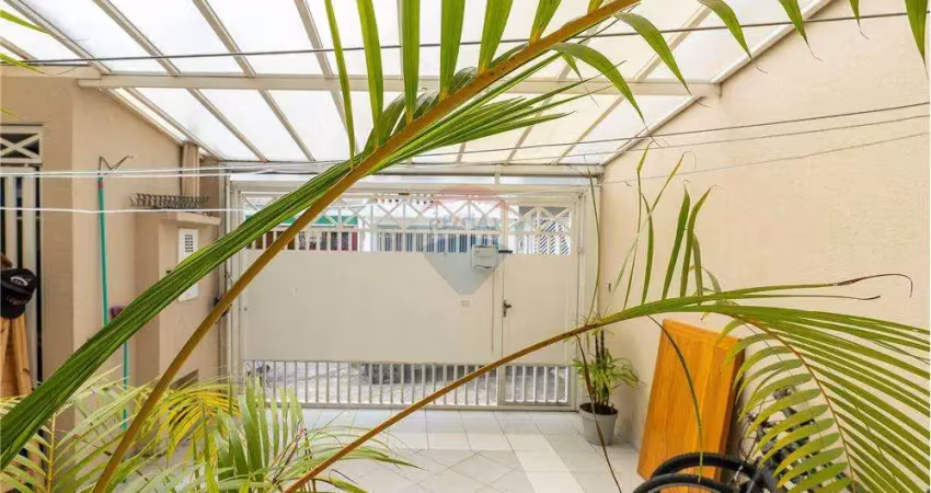Casa sobrado à venda no jd. eliane: 2 suítes, 2 vagas, móveis planejados!