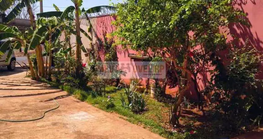 Casa com 2 quartos à venda no Centro, Serrana 