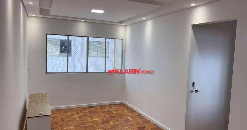 ** Apartamento Reformado de 2 Dormitórios com 65m² de Área Privativa à 350m do Metrô Santa Cruz - Excelente Localização - Portaria 24 Horas **
