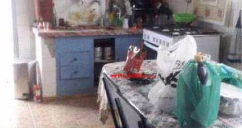 * Casa para Reforma de 2 Dormitórios e 2 Vagas de Garagem com Edícula - Excelente Localização no Tatuapé - Próximo ao Clube CERET - 200m² de Terreno *