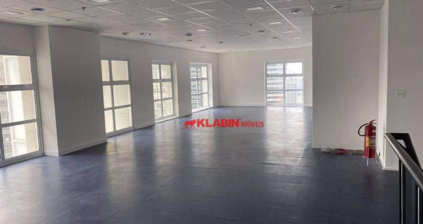 Metragem única no Capital Corporate 260m, Recém formado, 3 banheiros, 6 vagas , copa, forro mineral, ar condicionado.