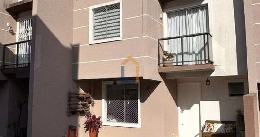 Sobrado de 91,8m² no Bairro Santa Cândida